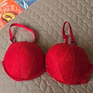 Elegant Red Lace Bra - VS Pushup